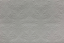 785